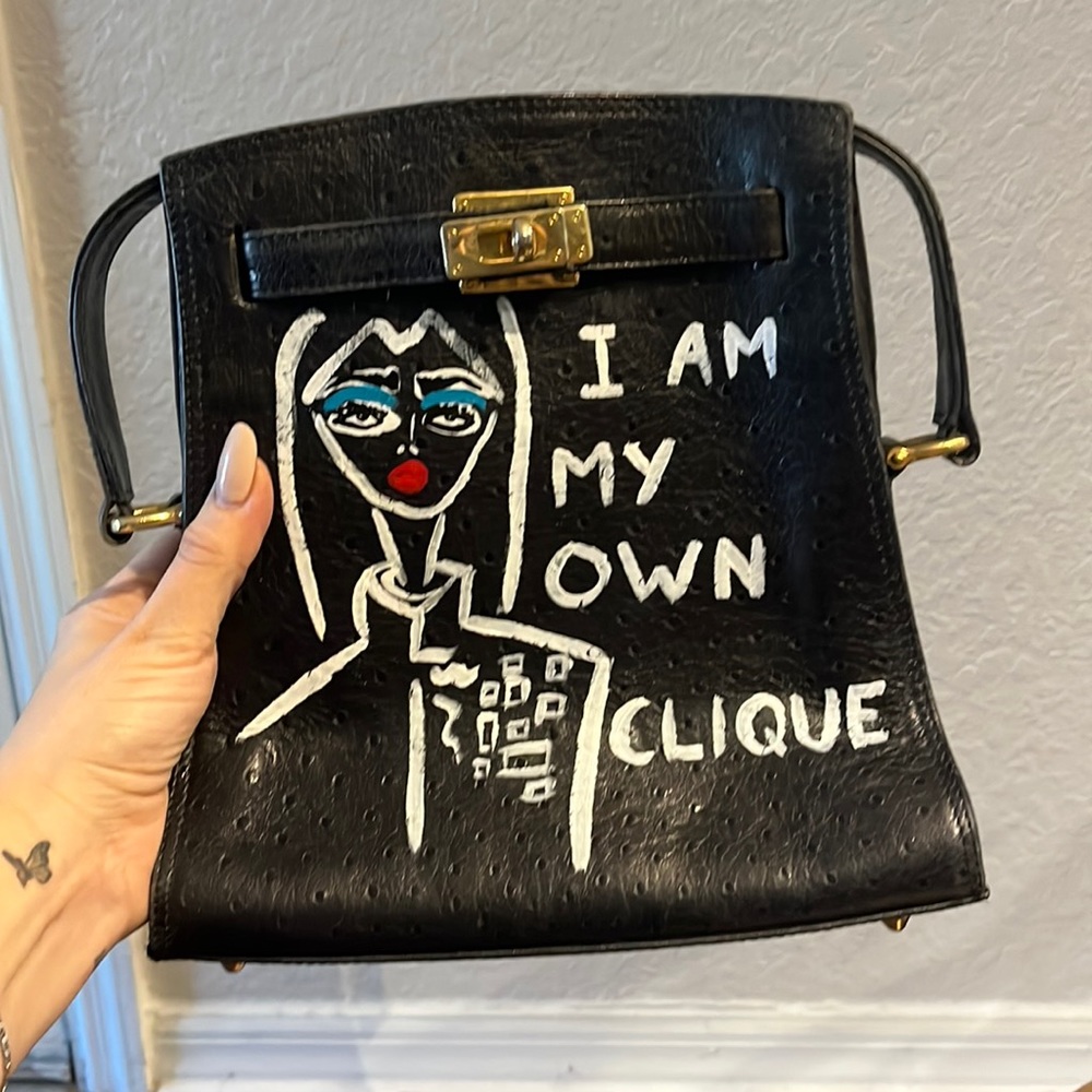 Amazing faux Ostrich custom painted bag Vintage!!